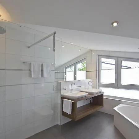 Meeresblickresidenzen Nr 67 Mit Sauna- Und Schwimmbadnutzung Im Ahoi Sellin Apartmán