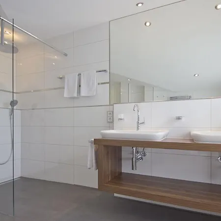 Meeresblickresidenzen Nr 67 Mit Sauna- Und Schwimmbadnutzung Im Ahoi Sellin Apartmán